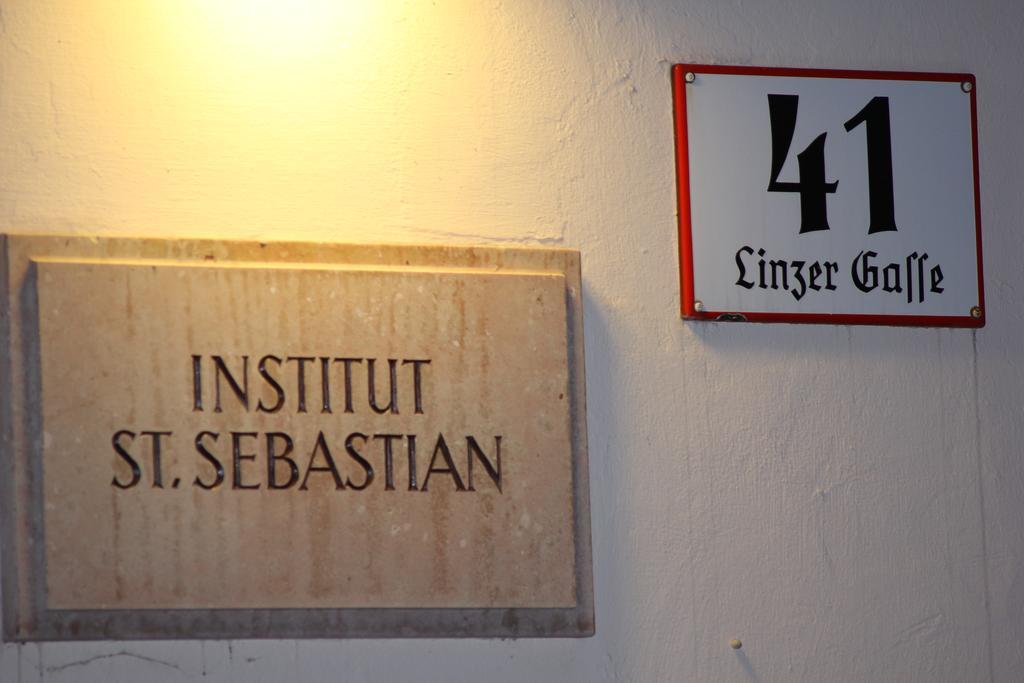 Institut St.Sebastian Ostello Salisburgo Esterno foto